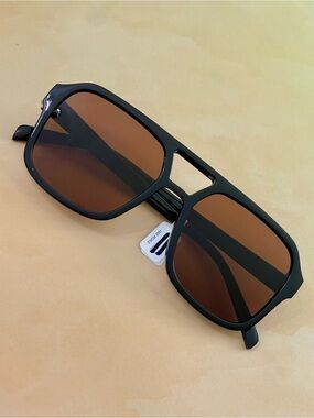 Free People Black Frame Square Aviator Sunglasses with Brown Lenses